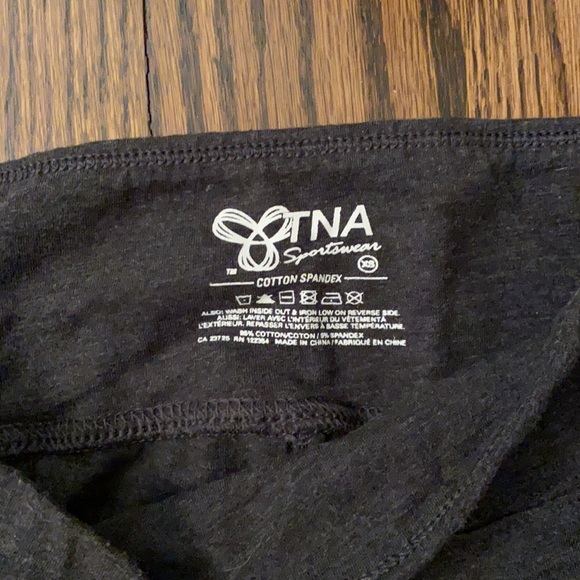 TNA leggings - Picture 2 of 2